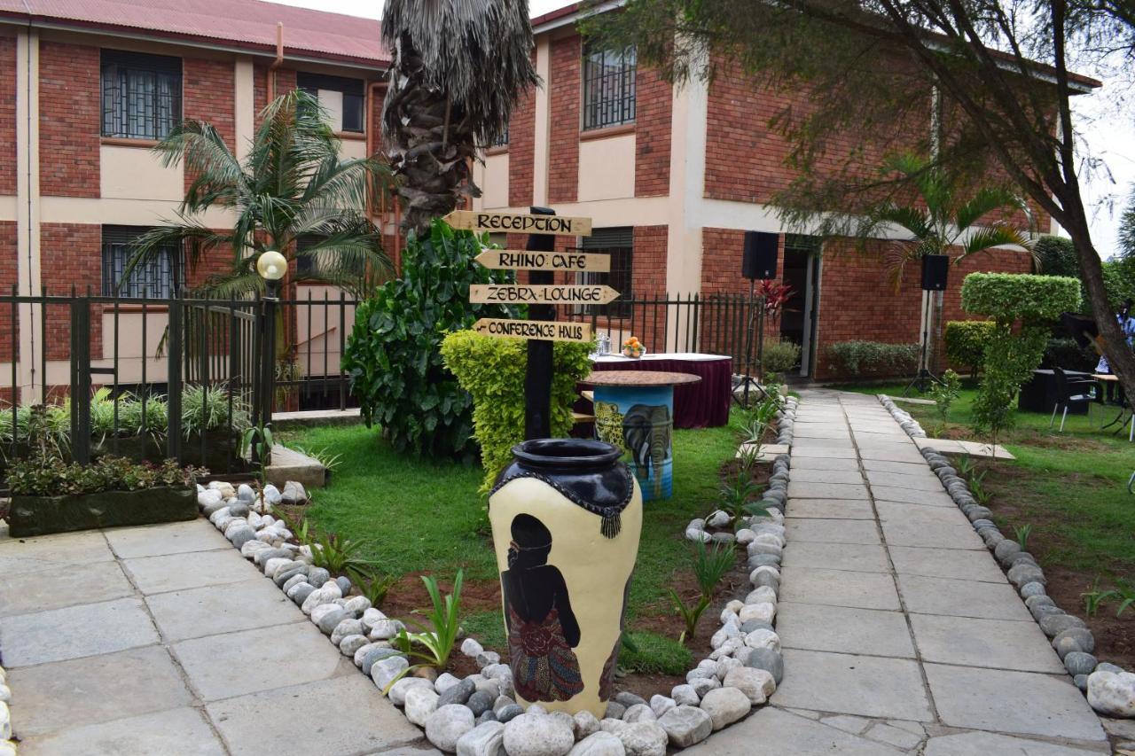 Acacia Hotel Mbarara Nyamitanga Экстерьер фото