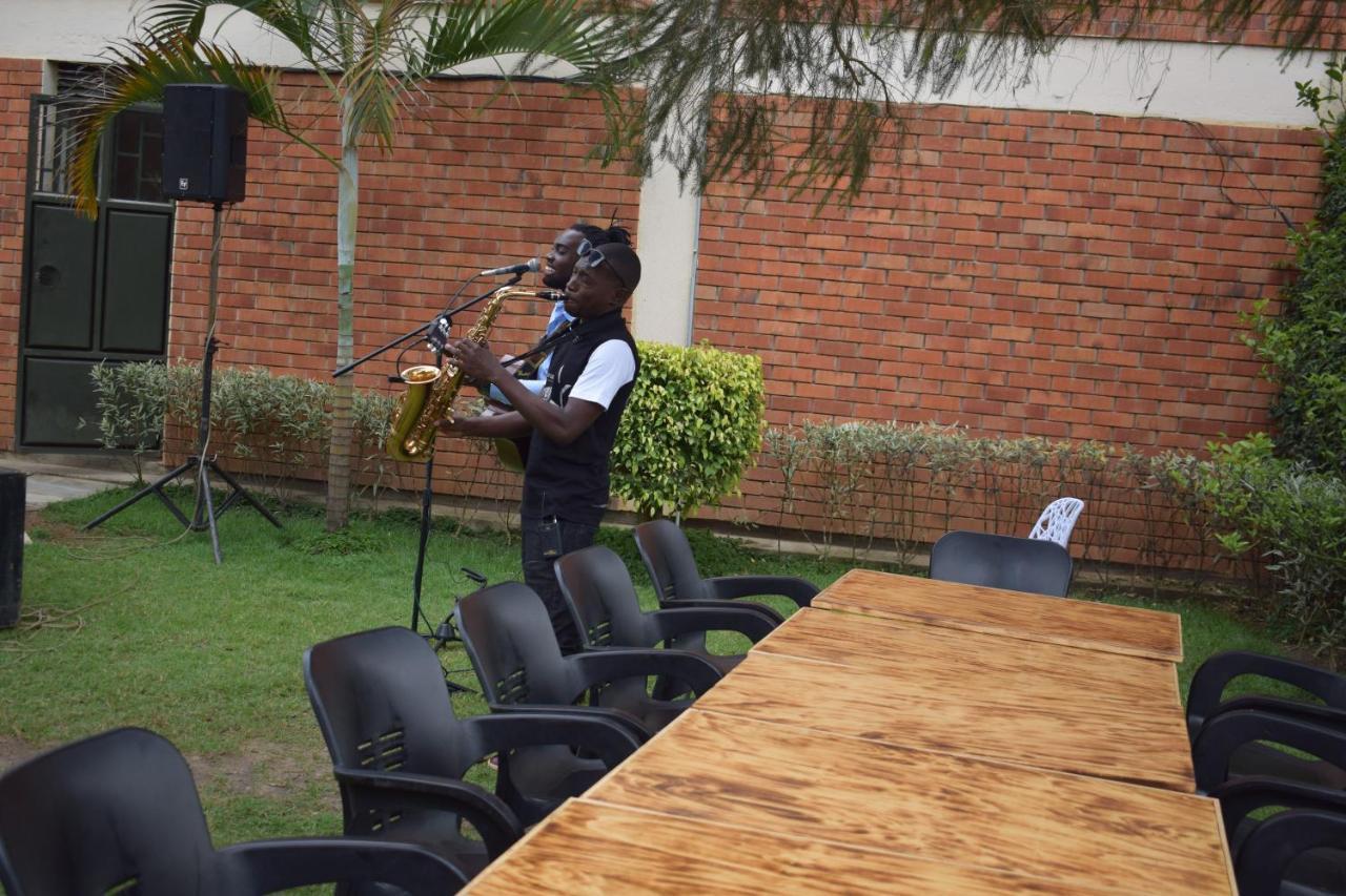 Acacia Hotel Mbarara Nyamitanga Экстерьер фото