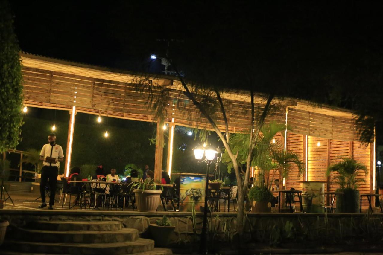 Acacia Hotel Mbarara Nyamitanga Экстерьер фото